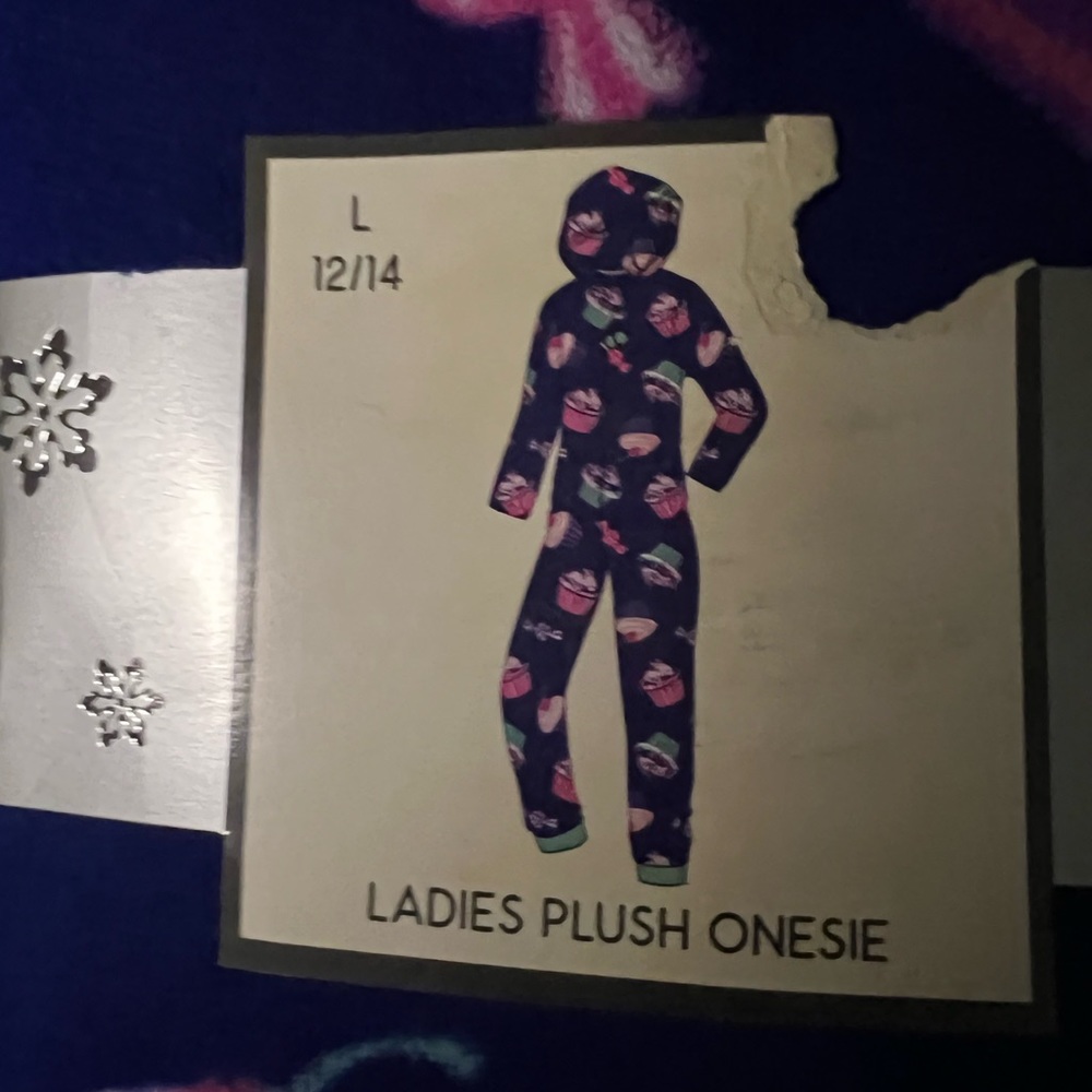PAJAMAS - Picture 5 of 5